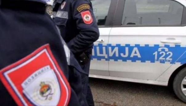 Uhapšena dva lica zbog kršenja mjera i napada na policajca