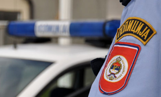 Uhapšena dvojica policajaca, terete ih da su primili mito