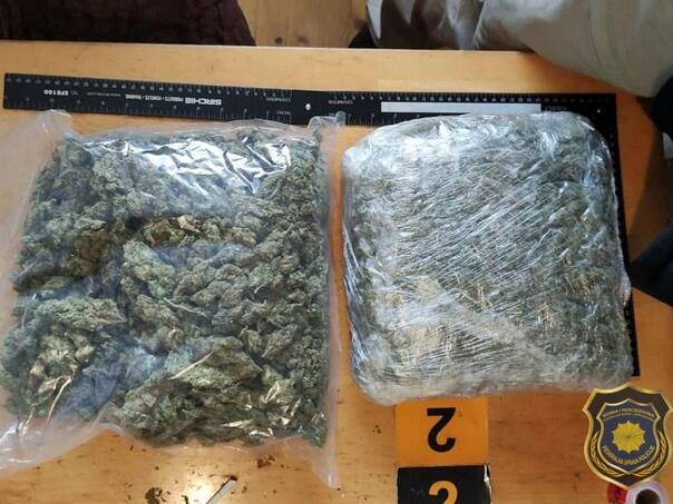 Uhapšena jedna osoba, pronađeno oko tri kilograma droge