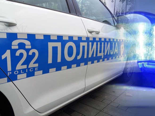 Uhapšena tri lica zbog terorizma, u toku pretresi