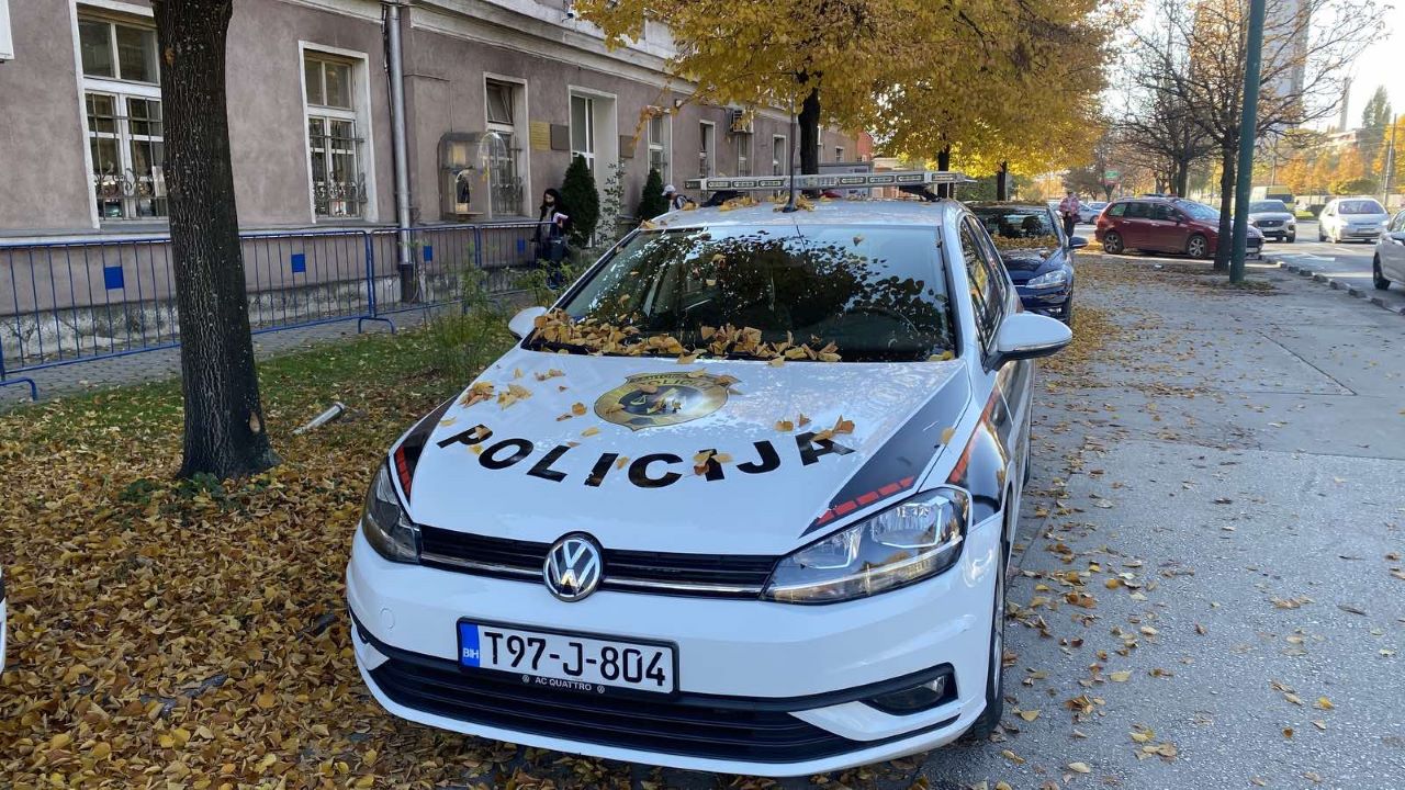 Uhapšena tri maloljetna lica zbog ubistva žene
