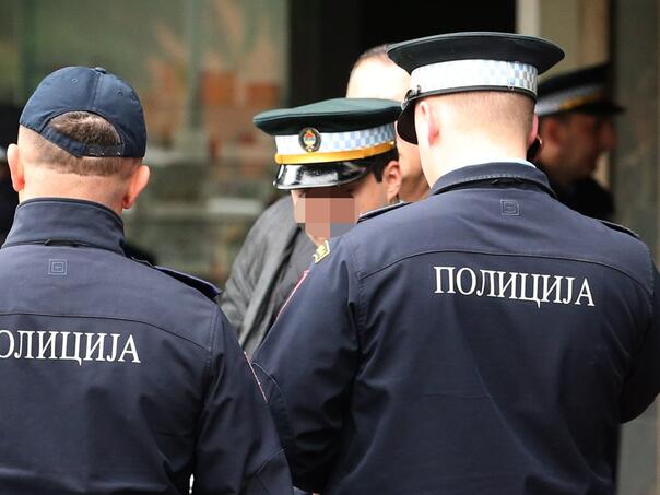 Uhapšena tri policajca u Derventi