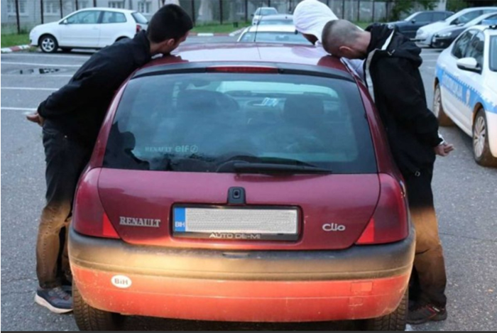 Uhapšene tri osobe u Bosanskoj Gradišci, pronađeni skank i speed