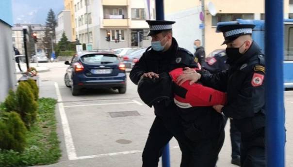 Uhapšeno osam osoba, kladioničarima iznudili stotine hiljada KM