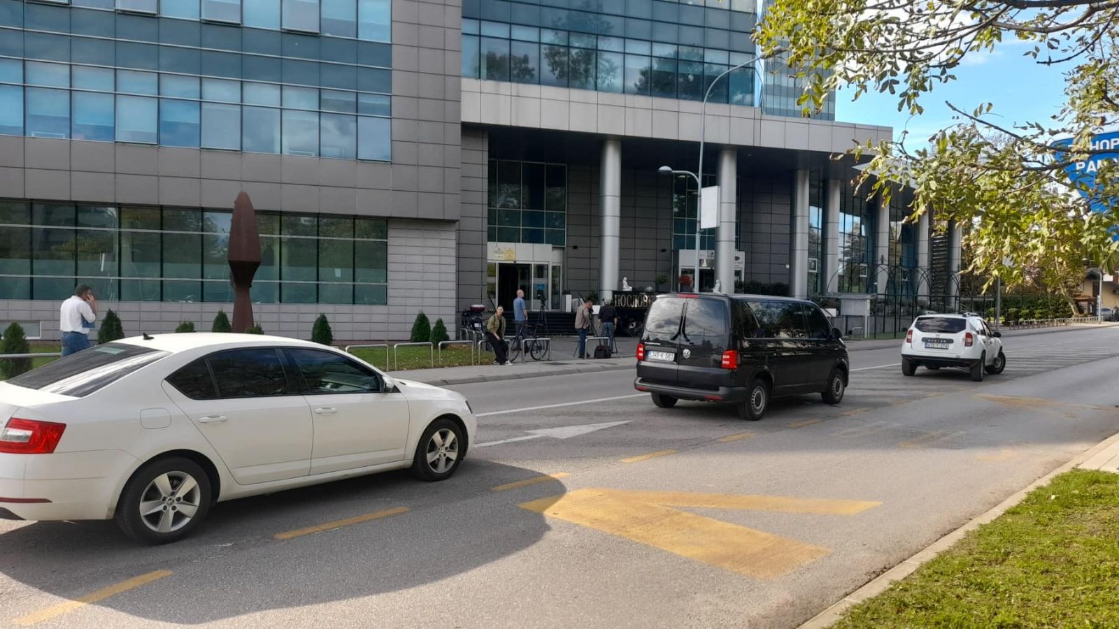 Uhapšeni službenici Poreske uprave RS na ispitivanju u tužilaštvu