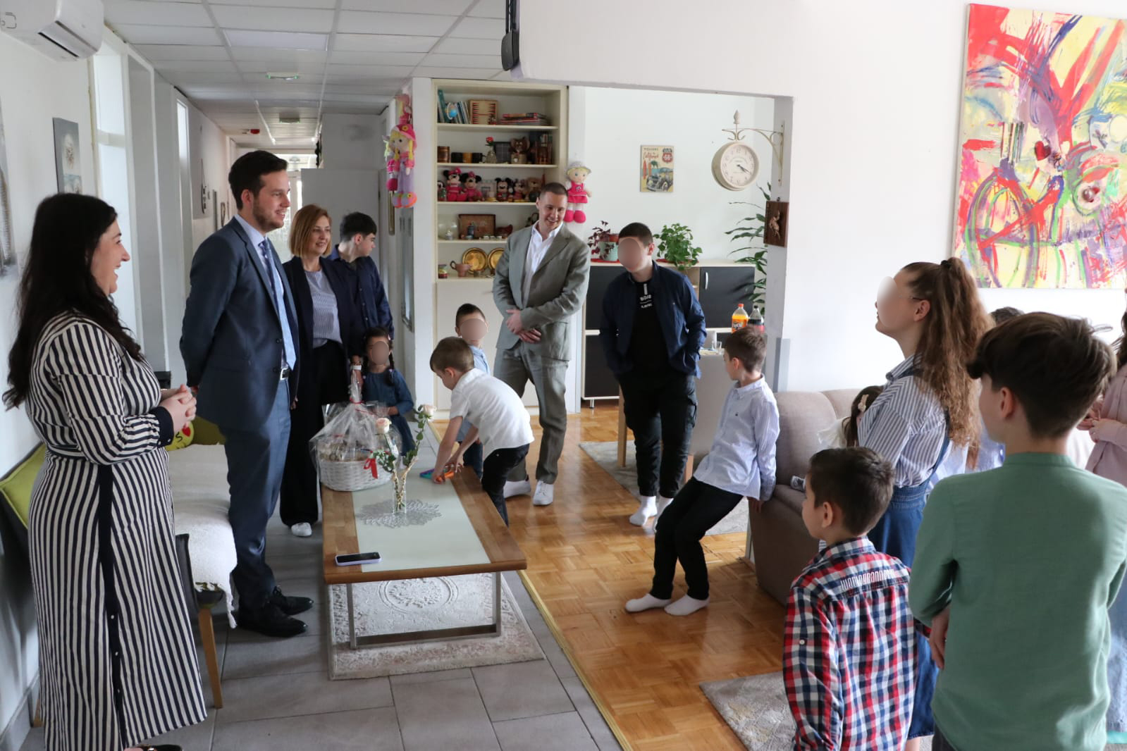 Uk i Pavić Pečenković obišli mališane KJU Dom za djecu bez roditeljskog staranja na Bjelavama