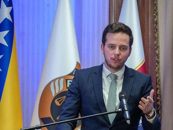 Uk: Pandurević ima veliki broj 'utakmica u nogama'