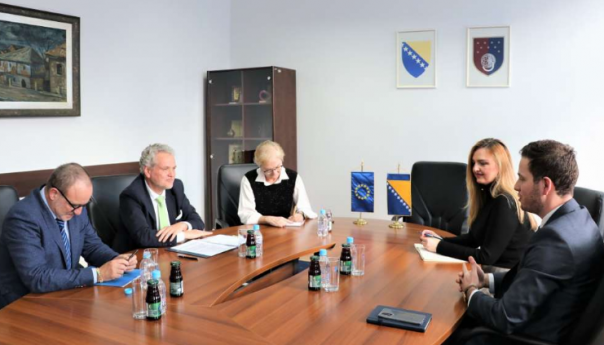 Uk-Sattler: Nastaviti saradnju s ciljem poboljšanja kvaliteta života građana KS
