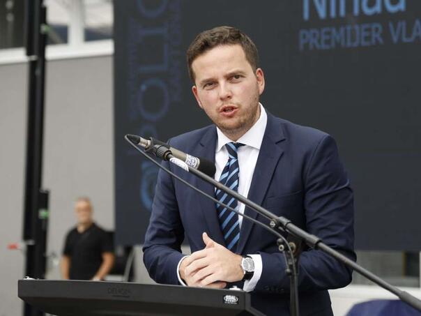 Uk upozorio Jankovića: Podrškom Dodiku ugrožavate dobre odnose