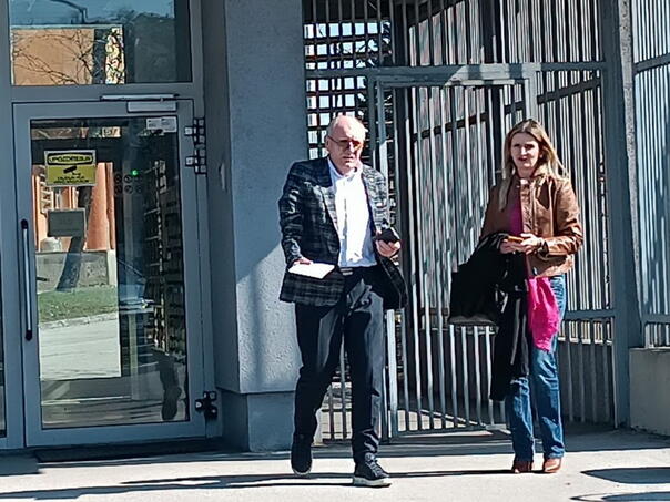 Ukinut kućni pritvor Dragoljubu Kunarcu, optuženom za zločine u Foči