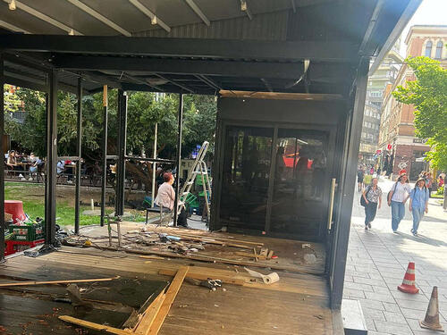 Uklanja se bašta u Ferhadiji, isto prijeti i Fan shopu FK Sarajevo?