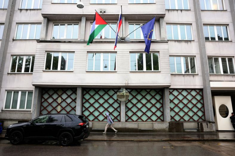 Uklonjena zastava Palestine sa zgrade Vlade Slovenije