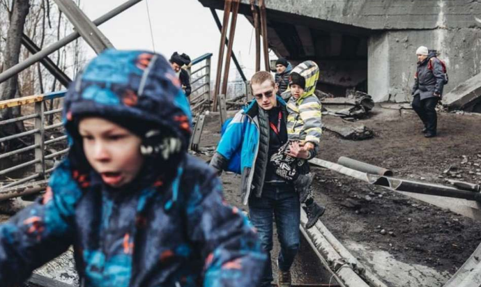 Ukrajina: Dogovoreno otvaranje deset humanitarnih koridora za evakuaciju civila