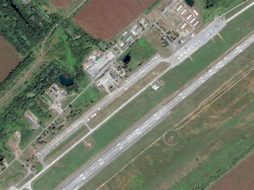 Ukrajina napala ruski aerodrom, uništena glavna zgrada