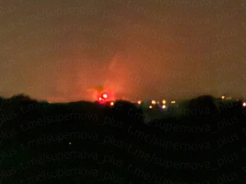 Ukrajina napala veliku rusku rafineriju: Nakon eksplozija izbio ogroman poža