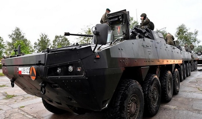 Ukrajina naručila od Poljske 100 oklopnih vozila