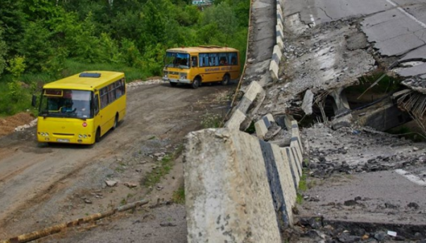 Ukrajina: Rusi su granatirali konvoj za evakuaciju civila, ubijeno 20 ljudi
