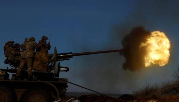 Ukrajina se bori da održi grad Soledar, Rusi pružaju otpor