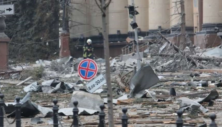 Ukrajina tvrdi da je Rusija granatirala centar Harkova, 10 ranjenih