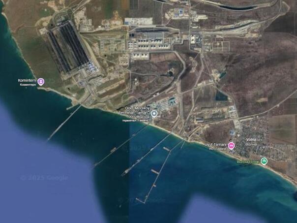 Ukrajinci izveli masovni napad: Ruska luka u plamenu