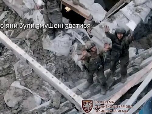 Ukrajinci objavili snimak predaje ruskih vojnika