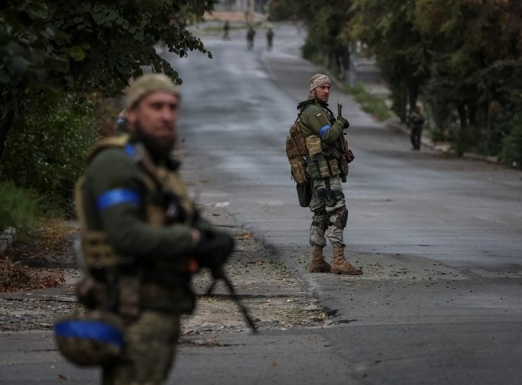 Ukrajinska vojska opkolila ključni grad, Rusi bi mogli izgubiti Lugansk?