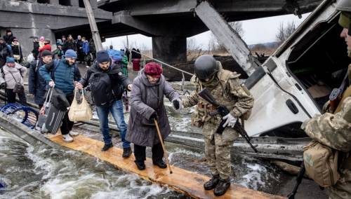 Ukrajinu napustilo više od 2,3 miliona ljudi