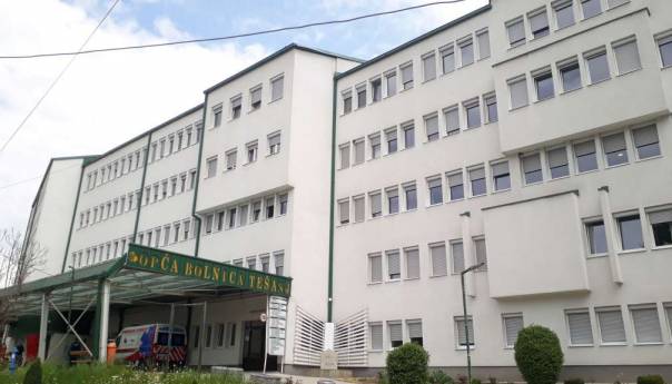 Ukupno 15 hospitaliziranih Covid-19 pacijenata u ZDK