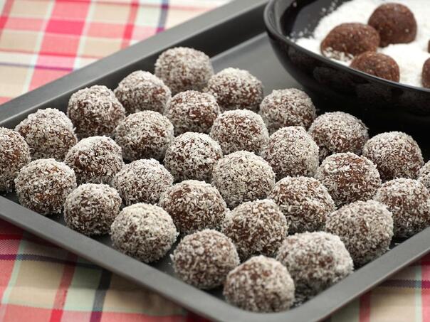 Ukusan kolač od rum kuglica: Desert za svaku priliku