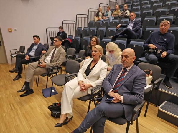 Ulazak Srbije u EU u interesu Hrvata, očekuju se veća prava i bolja zaštita manjine