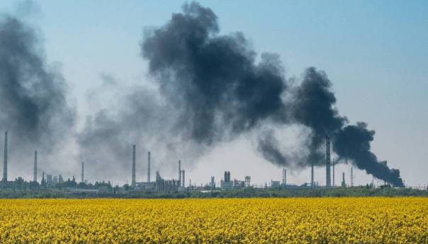 Ulicama Odese širi se gusti dim nakon sinoćnjih eksplozija