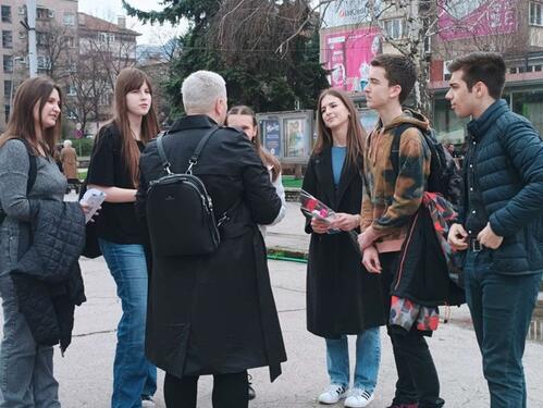 Ulična akcija i promocija brošure 'Imam pravo biti sigurna' u Zenici