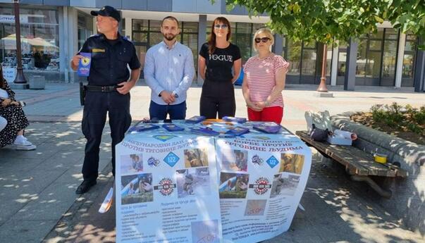Uličnom akcijom obilježen Svjetski dan borbe protiv trgovine ljudima