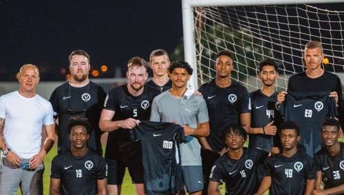 Uljepšao trening: Džeko u Dubaiju posjetio lokalni klub Gulf United