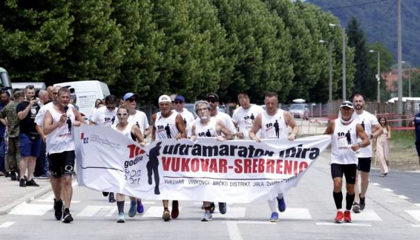 Ultramaratonci iz Vukovara stigli u Potočare