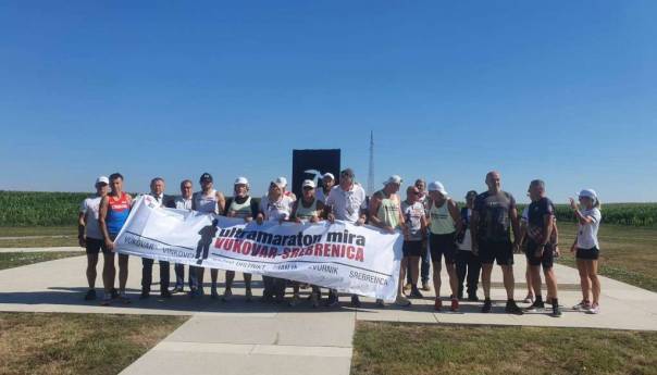 Ultramaratonci krenuli iz Vukovara za Potočare