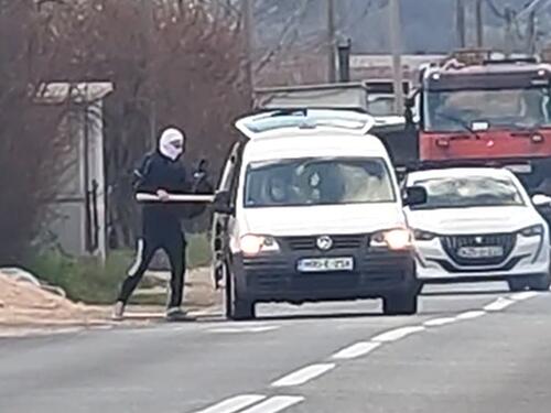 Ultrasi napali Veležove navijače koji su htjeli u Vels, MUP pronašao Caddyja