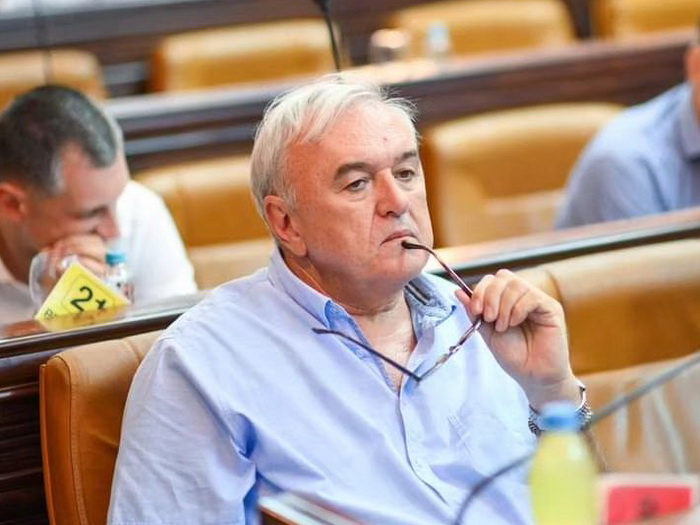 Umičević: Moram ozbiljno da razmislim o svom statusu u SNSD-u