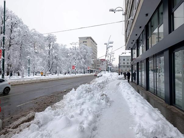 Umjeren kvalitet zraka u KS zabilježen na svim mjernim stanicama