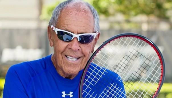 Umro legendarni teniski trener