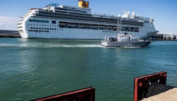 UN: Do 200 hiljada pomoraca zatočeno je na brodovima zbog pandemije