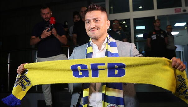 Under u Fenerbahceu: Džeko me stalno pitao kad ću doći