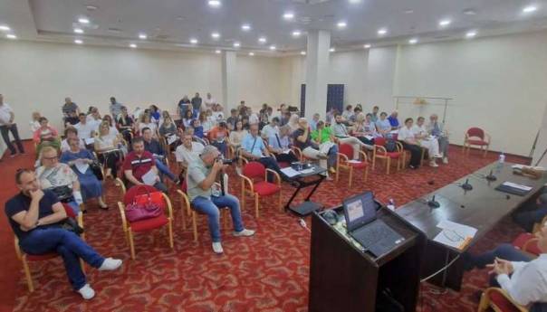 Uništavanjem okoliša otvara se prostor za širenje novih i starih zaraznih bolesti