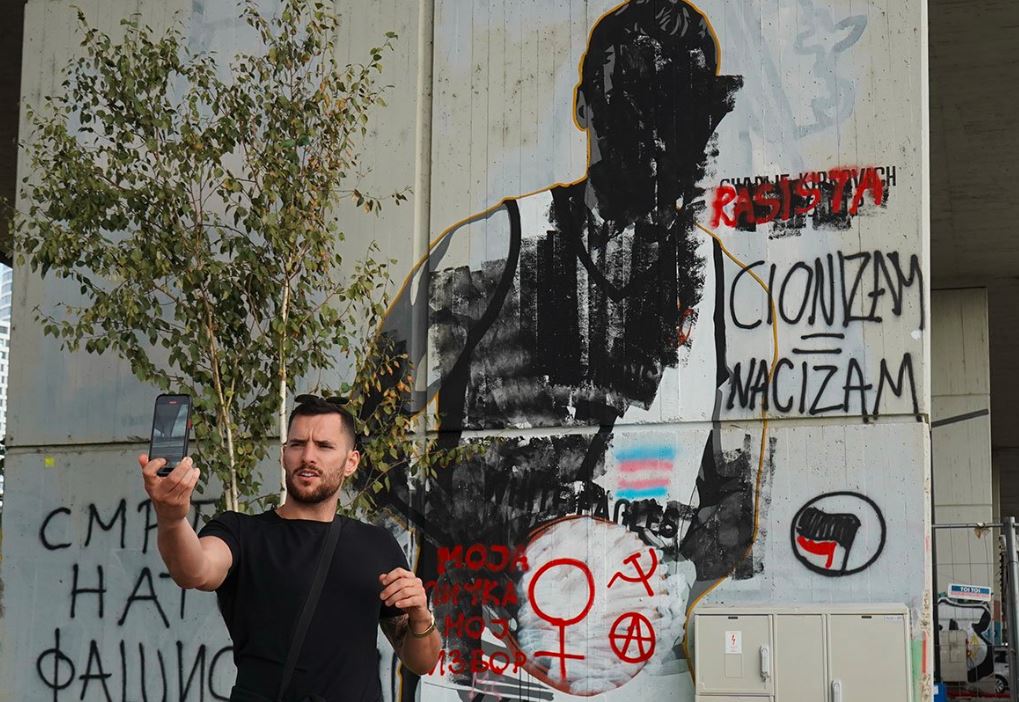 Uništen mural Charlie Kirka: "Cionizam = nacizam"