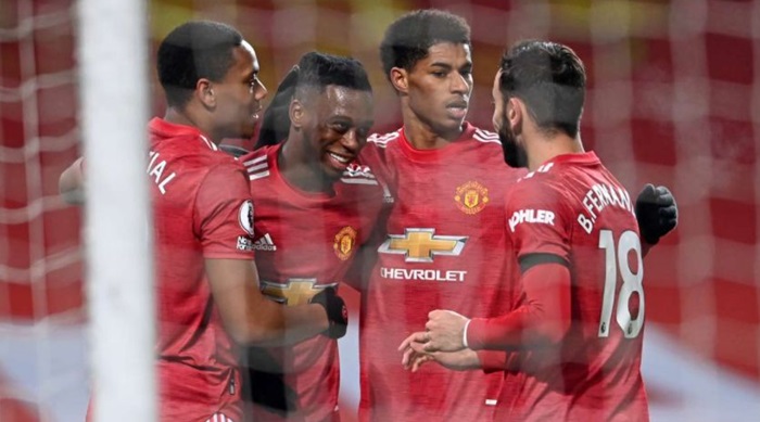 United pobijedio Aston Villu i izjednačio se s Liverpoolom na vrhu Premiershipa