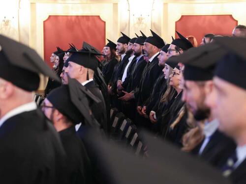 Univerzitet u Sarajevu promovirao 43 doktora nauka