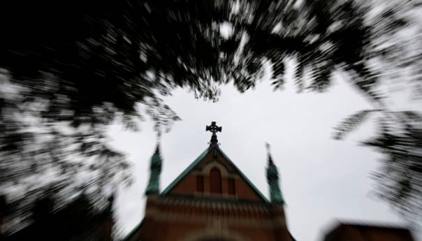 Unutar Katoličke crkve u Francuskoj od 1950. djelovalo oko 3.000 pedofila