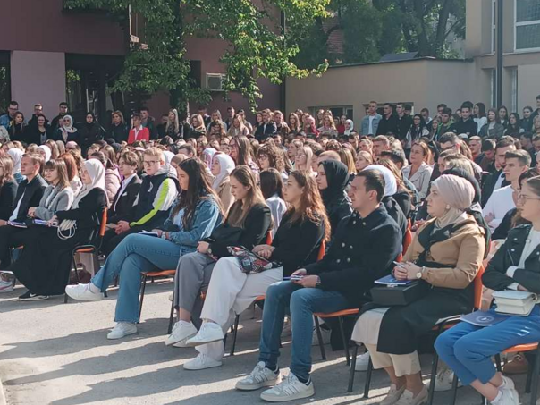 UNZE sutra raspisuje konkurs za prijem 872 brucoša za akademsku 2026/2027.