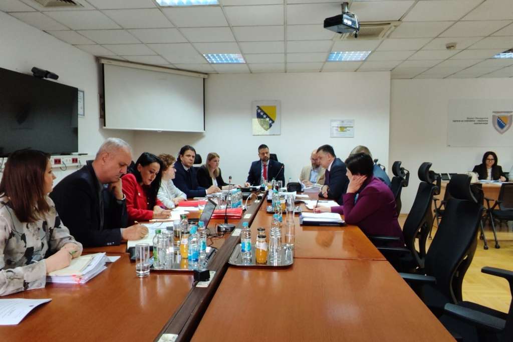 UO UIO razmatrao procedure za povrat PDV-a i angažovanje vanjske revizije UIO