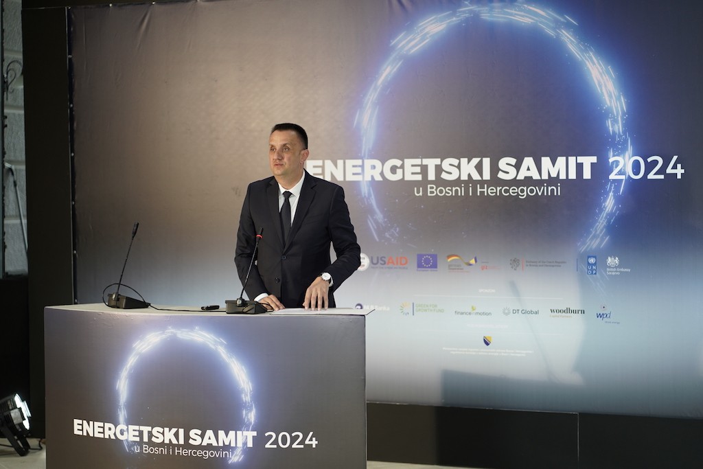 Lakić: Predstavljamo 'Pojmovnik' koji će promijeniti svijest o energetskom sektoru